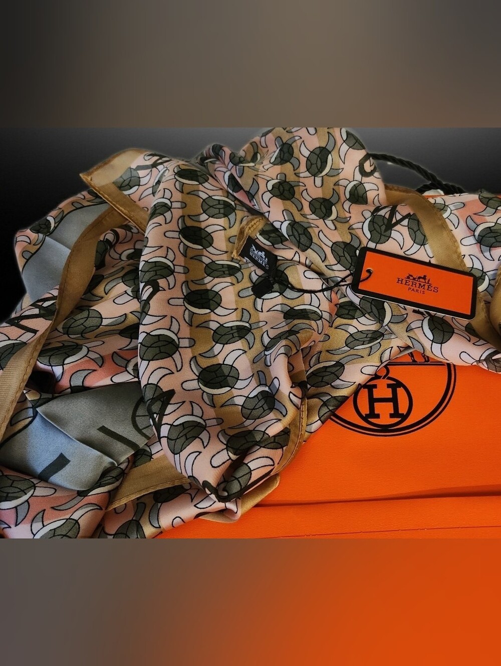 Hermes Pink & Gray Sea Turtle Silk Scarf - Picture 3 of 10